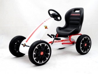 Kart cu pedale pentru copii FIAT500 ABARTH (9388) Alb